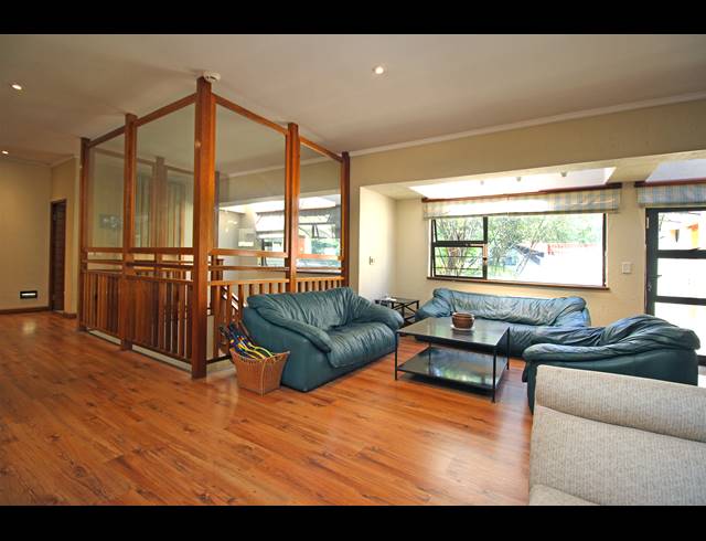 7 BEDROOM HOUSE FOR SALE IN ORCHARDS